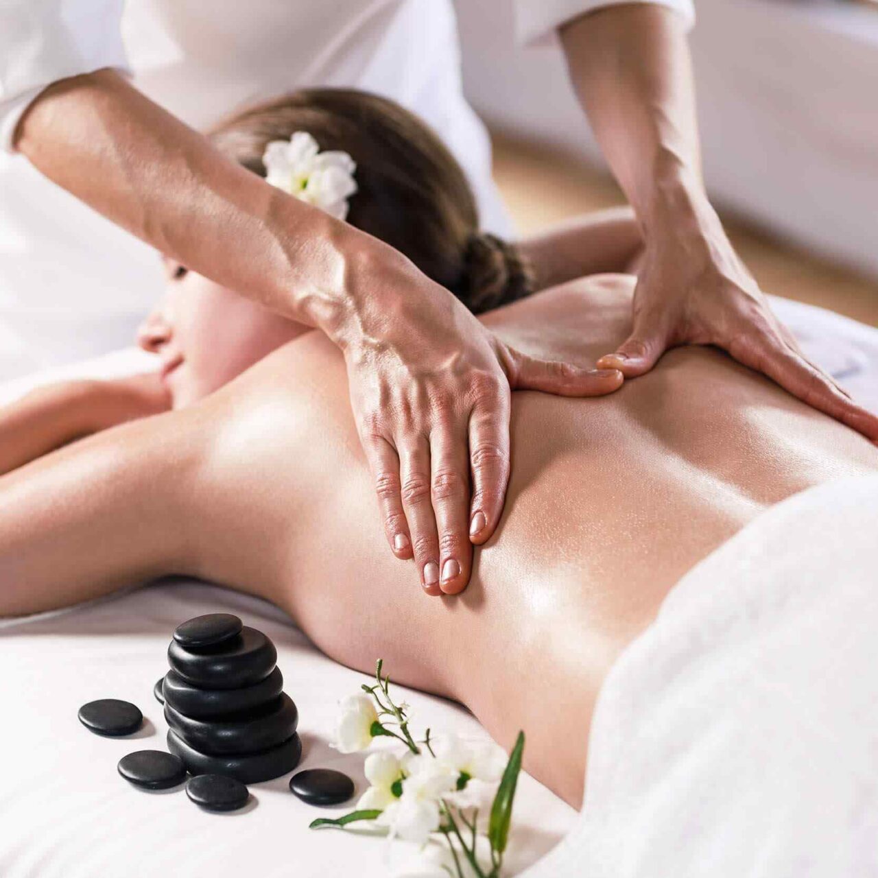 https://bioas.pl/wp-content/uploads/2018/10/spa-massage-17-1280x1280.jpg